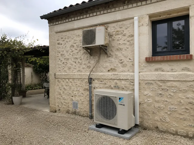 Remplacement ancien système — chantier JBV Clim Charente